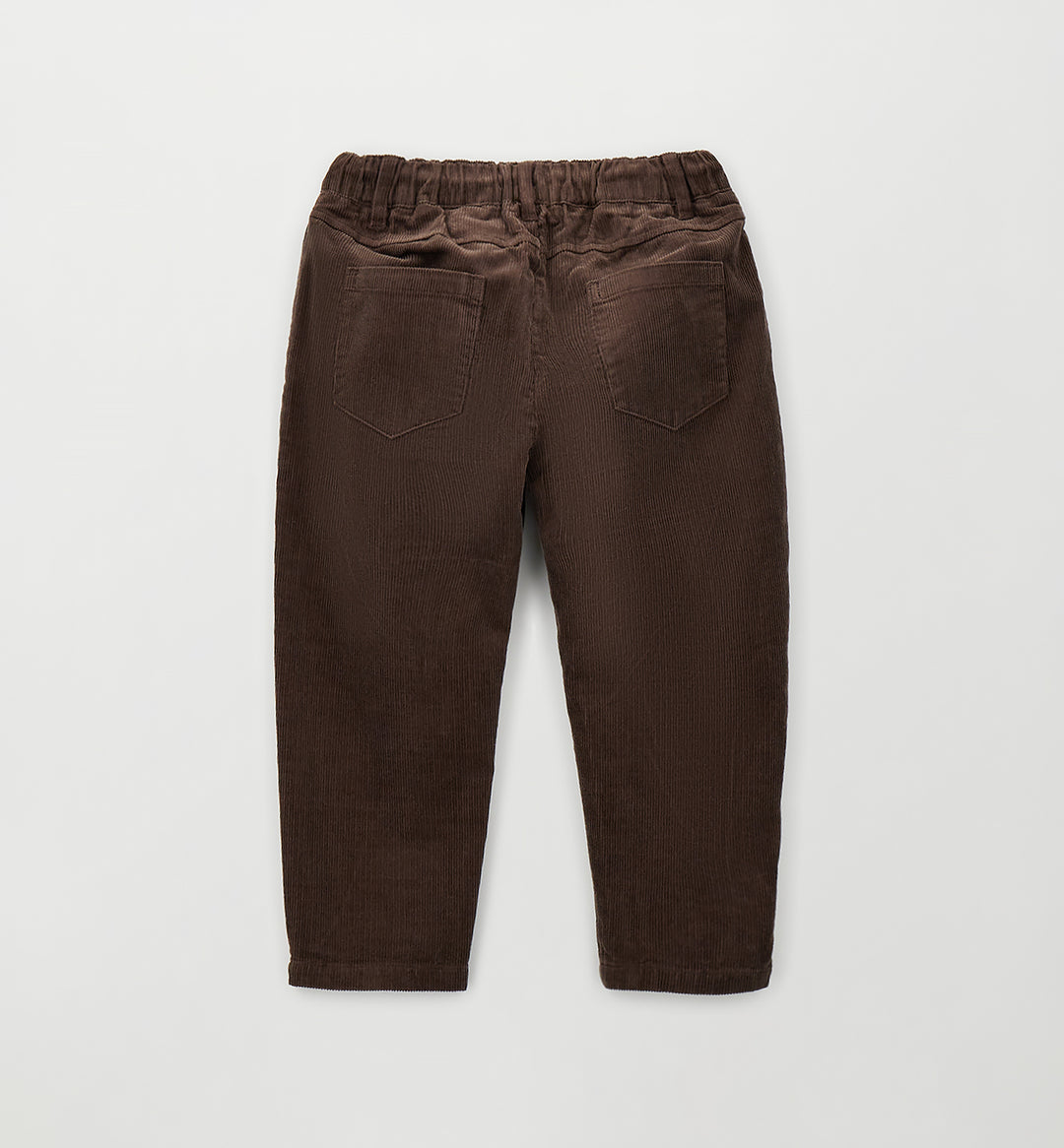 Cordfløyelsbukse med moderne carrot fit-passform