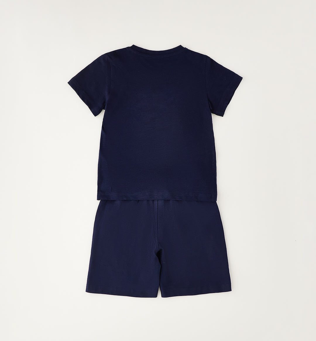 T-shirt + shorts Strandlook