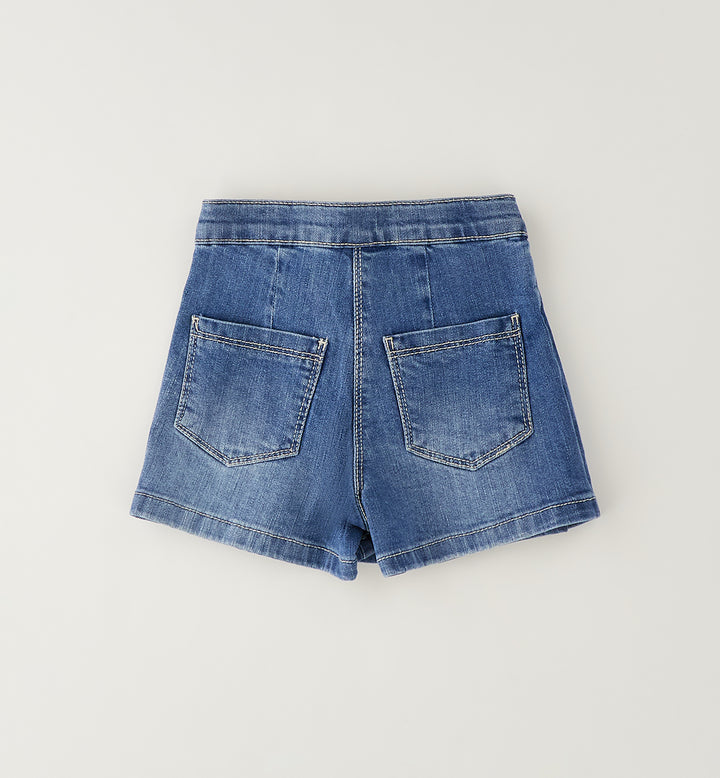 Denimshorts med skjørtedetalj