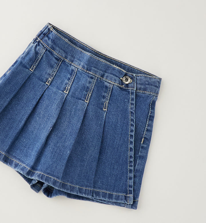 Denimshorts med skjørtedetalj