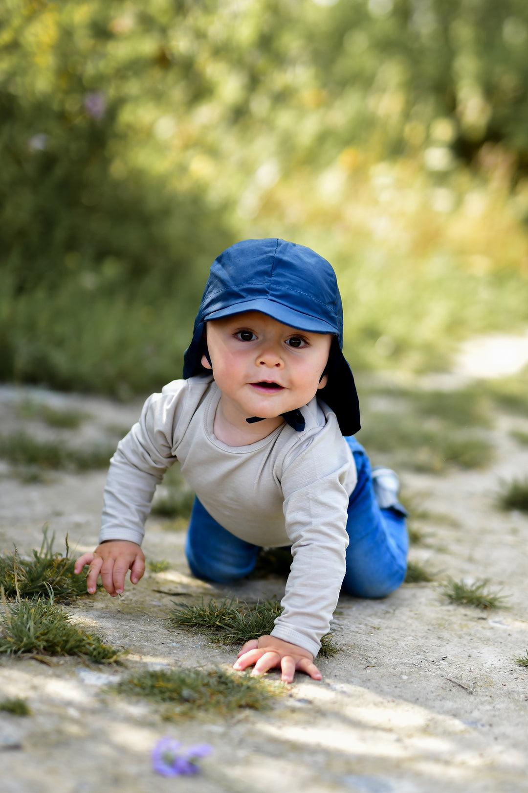 Solcaps med nakkebeskyttelse UPF 50+   navy