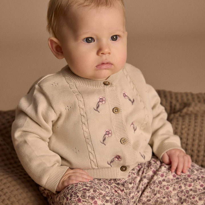 Lys Sandfarget strikket cardigan