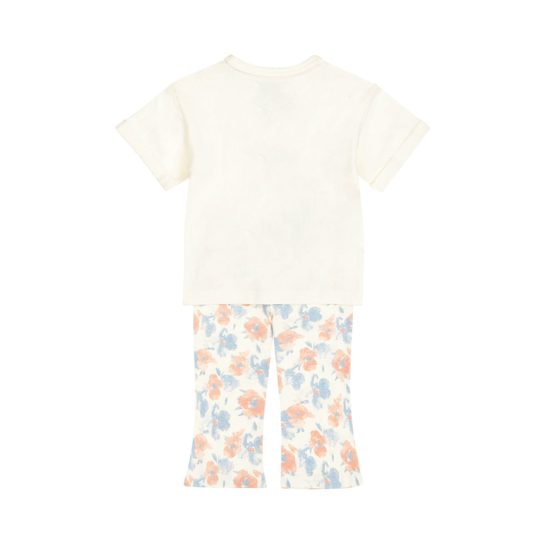 T-shirt + slengbukse