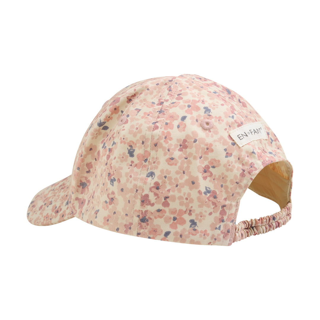 Caps rose